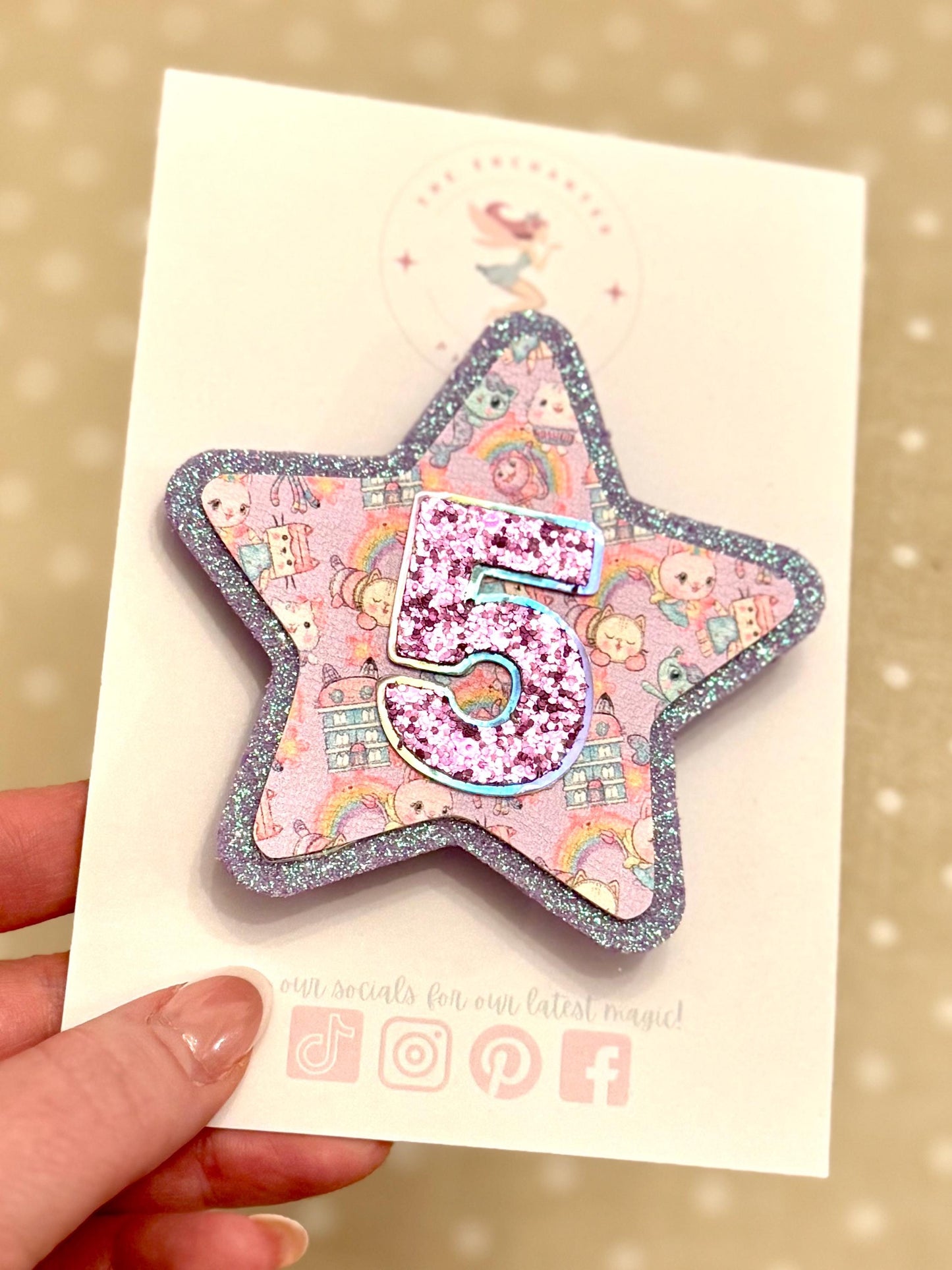 Personalised Gabby's Dollhouse Inspired Birthday Badge: Glitter Party Keepsake